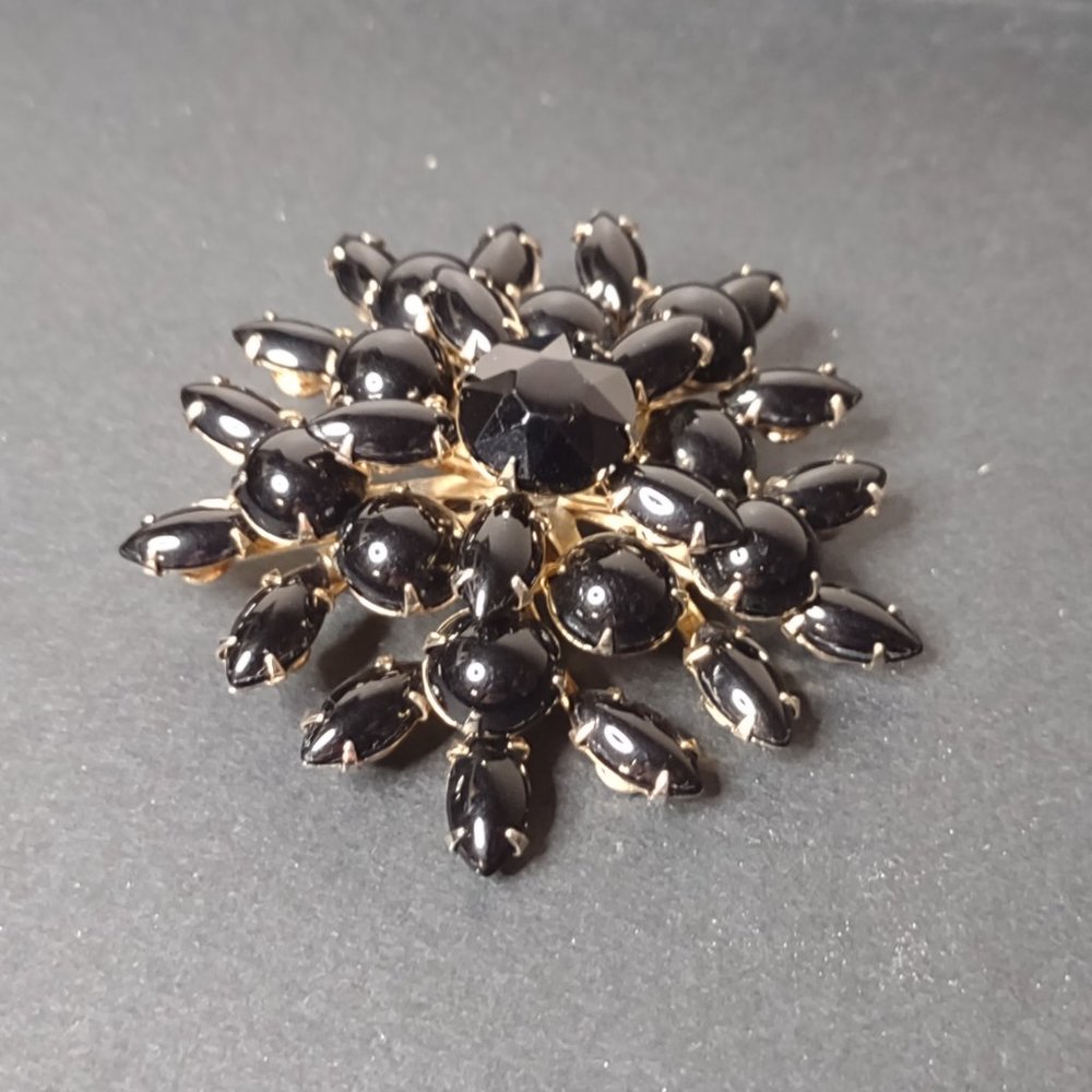 Pretty Black Rhinestone Brooch - Picture 10 of 14